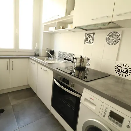 1 Bedroom With Direct View To The Old Port 267 *