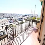 1 Bedroom With Direct View To The Old Port 267 Apartmán *