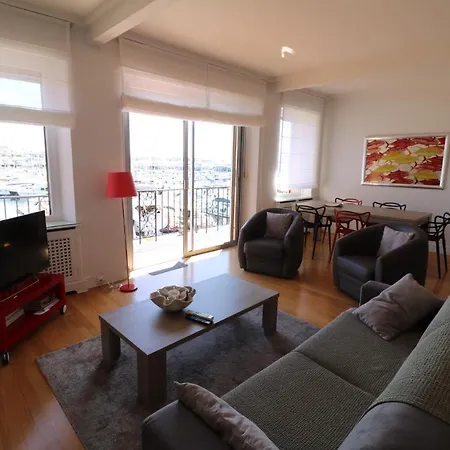 Apartmán 1 Bedroom With Direct View To The Old Port 267