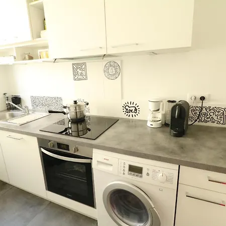 1 Bedroom With Direct View To The Old Port 267 Cannes